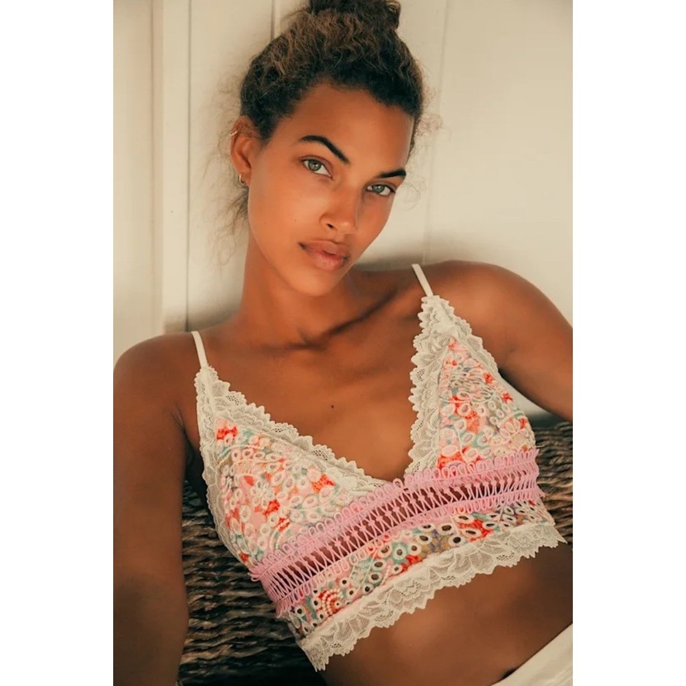 Free People Intimately Emma Lace Triangle Bra Bralette Medium Pink Eyelet $48